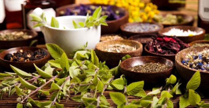 Rimedi naturali per acne e punti neri
